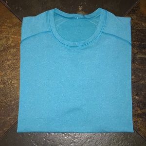 Men’s Lululemon Short Sleeve T Shirt